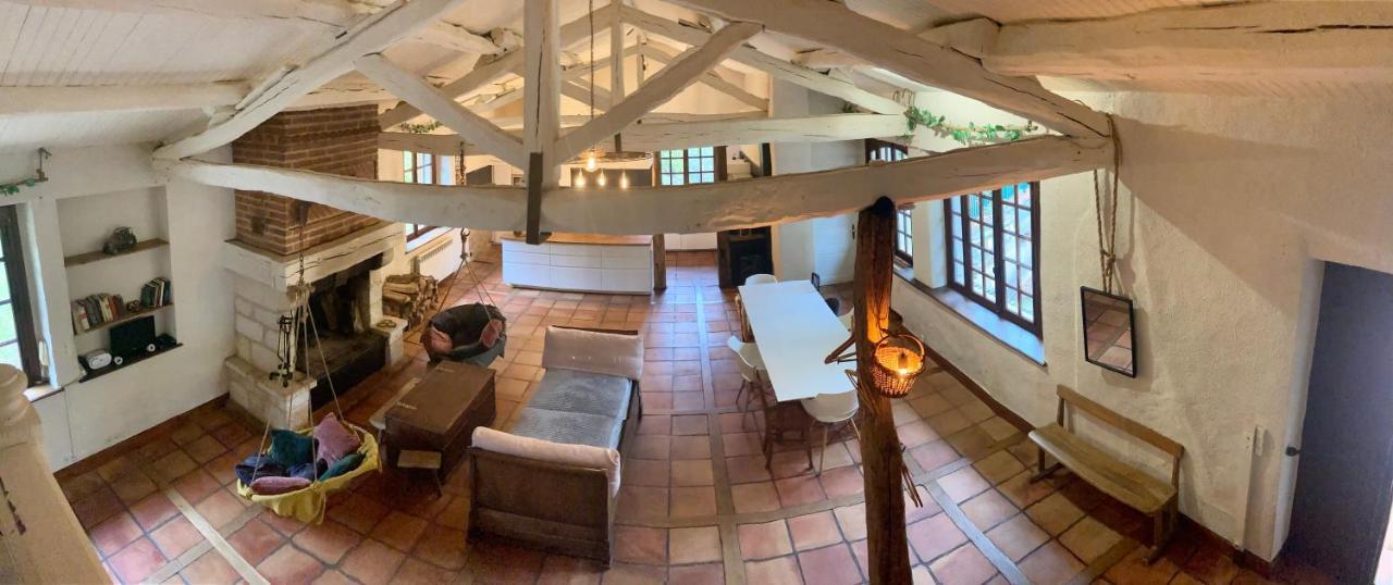 Domaine Du Moulin Bed and Breakfast Mouzieys-Teulet Esterno foto