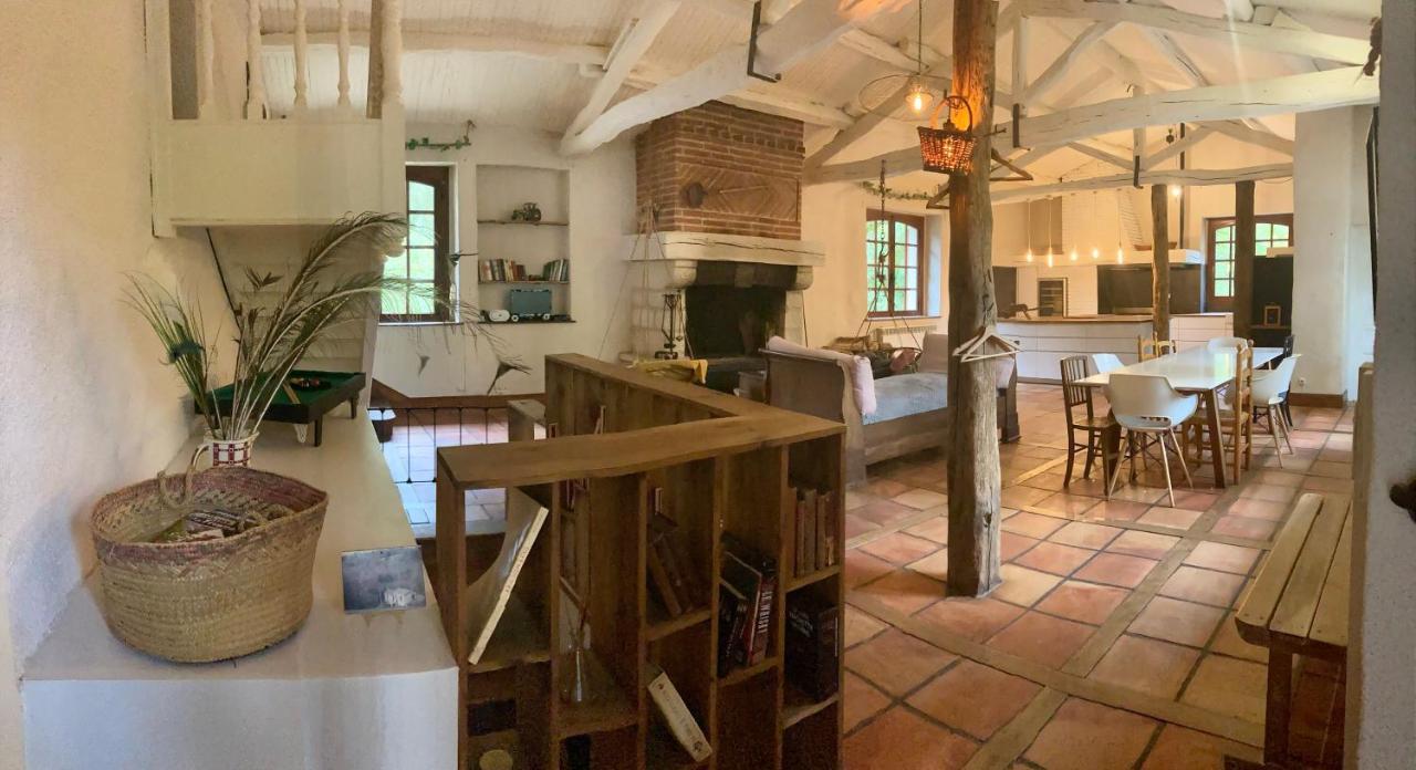 Domaine Du Moulin Bed and Breakfast Mouzieys-Teulet Esterno foto