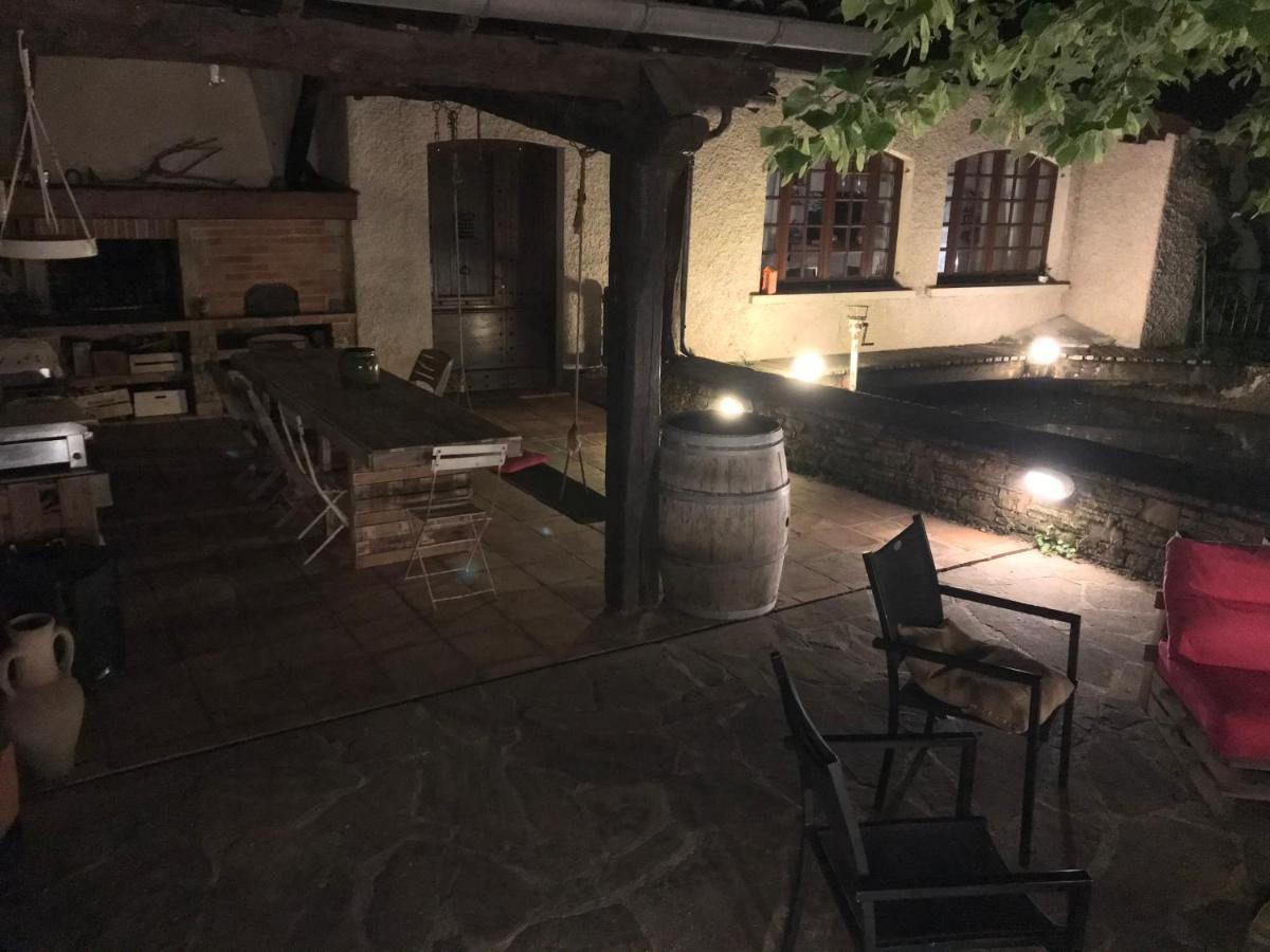 Domaine Du Moulin Bed and Breakfast Mouzieys-Teulet Esterno foto